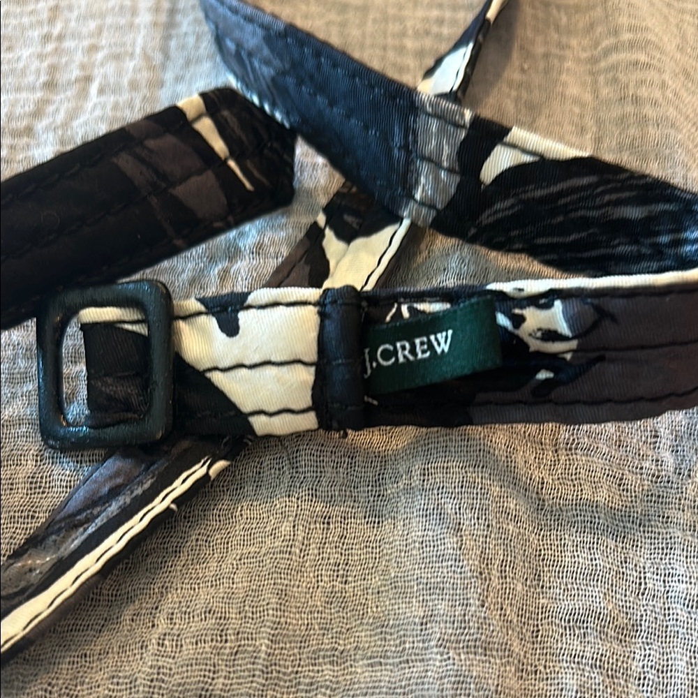 EUC J. Crew Black and White Floral Women's Fabric 44” Belt